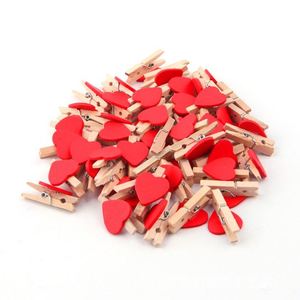 Cabilock 50 pinces à photos en bois en forme de cœur, pinces à papier, décorations de fête, autres occasions, fournitures d'artisanat - Product Image 1