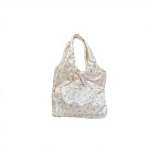 Sac fourre-tout portable pour femme, en polyester, avec broderie motif bonbons, finition métallique polie, petit format, à porter à l'épaule ou sous le bras, pour usage quotidien - Product Image 1