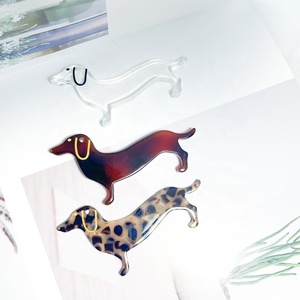 Pendentif porte-clés accessoire capillaire minimaliste mignon en acétate fait main, thème animal, motif Teckel, style <span class=keywords><strong>Havaianas</strong></span>, résistant aux acides - Product Image 1