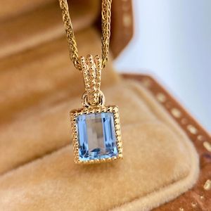 Pendentif personnalisé en pierre précieuse naturelle aigue-marine 0,6 ct en or 18 carats de la marque de bijoux de luxe Xinfly - Product Image 1