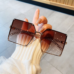 <span class=keywords><strong>2022</strong></span> femmes carré grand cadre voyage lunettes grand visage personnalité creux lunettes de soleil sans cadre à la mode Net rouge lunettes de soleil - Product Image 2