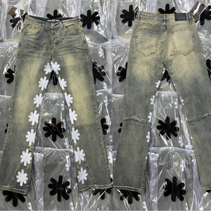 <span class=keywords><strong>Jeans</strong></span> da <span class=keywords><strong>Uomo</strong></span> LOSTSHDWS: Pantaloni in Denim Pesante Ricamato, Stile Streetwear, Lavaggio Acido, Modello Svasato - Vendita all'Ingrosso - Product Image 1