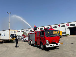 Nouveau 2026 Meilleure vente Camion citerne à eau ISUZU, Camion pulvérisateur d'eau haute pression, Camion d'incendie, Camion arroseur à transmission manuelle - Product Image 5