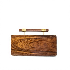 Sac à main en bois avec poignée incurvée, forme rectangulaire marron, design personnalisé - Product Image 6