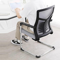 Fauteuil ergonomique moderne en maille avec pivot et base fixe en chrome pour bureau de direction et étude à domicile