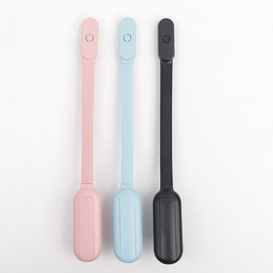 โคมไฟตั้งโต๊ะแบตเตอรี่แห้งแบบชาร์จ USB สำหรับนักเรียน, โคมไฟหนีบหนังสือ LED, ปรับความสว่างได้สามระดับ, พับเก็บได้ขนาดเล็ก - Product Image 1