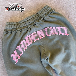 定制徽标仿旧全拉链套头衫毛巾刺绣运动服 2 件套舒适运动裤和短款连帽衫套装女式 - Product Image 3