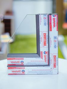 Profilés en T en aluminium gris série Shalumi 6000 pour systèmes de portes et fenêtres résidentiels et commerciaux – Services de découpe/soudure – Vietnam - Product Image 3