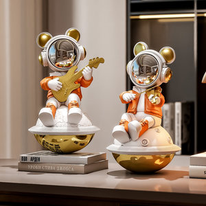 Scultura in Resina di Violinista Astronauta, Decorazione per Ingresso |   Decorazione per la Casa di Lusso Dipinta a Mano per Corridoio, Regalo di Compleanno Perfetto per - Product Image 4