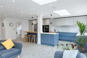 Mueble de Cocina de Madera Personalizable para Toda la Casa de Hangzhou, Mueble para Vino junto a la Mesa con Vidrio, Producto del Fabricante - Product Image 6