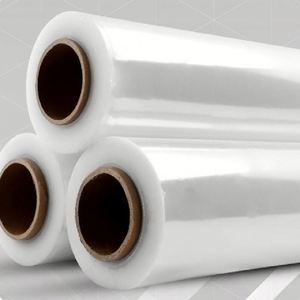 Emballage de film PE extensible étanche à l'humidité doux personnalisé pour rouleau de film d'emballage de palettes en plastique - Product Image 1