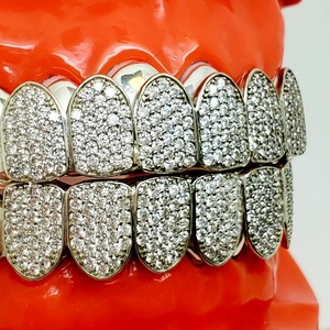 Blocs de réglage pour peigne à miel en argent sterling 925 glacé VVS Moissanite Grillz Grill pour cadeau de rappeur - Product Image 6