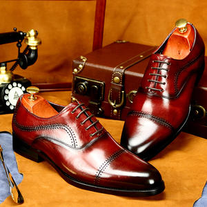 Zapatos de cuero clásicos al por mayor de fábrica con diseños artesanales, zapatos de vestir formales para hombre en tres lujosos colores para bodas - Product Image 2