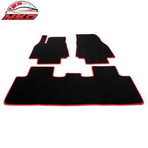 พรมปูพื้นรถยนต์เทสล่า รุ่น Y ปี 20-24 แบบกำมะหยี่สีดำขอบแดง สำหรับด้านหน้าและด้านหลัง - Product Image 4
