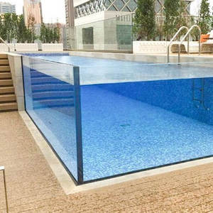 Paneles Acrílicos Ultra Transparentes Resistentes al Aceite para Piscinas, Fabricación Personalizada, Crean una Experiencia Espectacular Junto a la Piscina, Transparentes y sin Costuras - Product Image 1