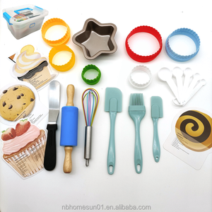 LX20 Children's <strong>Baking</strong> 8-piece <strong>Gift</strong> <strong>Set</strong> Suitable for Children with Cookie Mold Cake Silicone Tool <strong>Set</strong> - Product Image 1