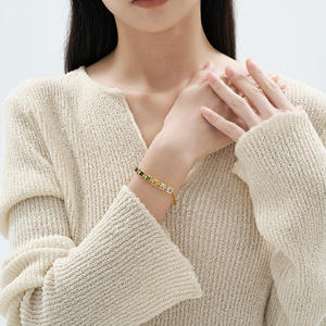 <span class=keywords><strong>Pulsera</strong></span> de Cadena de Plata de Ley 925 Bañada en Oro al por Mayor con Circonitas Cuadradas de Colores, Pulseras de Eslabones de Moda con Gemas de Lujo en Degradado - Product Image 3