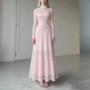 Robes en dentelle rose poudré à col montant et manches longues, corset à lacets, volants superposés, maxi, élégantes, style victorien - Product Image 1