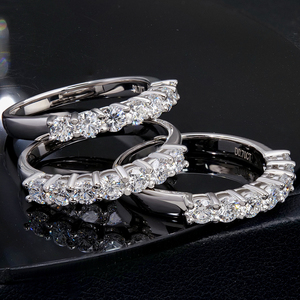 Bague de mariage et d'anniversaire pour femme, 7 pierres, diamant de laboratoire taille brillant couleur D, argent 925 plaqué rhodium, certifiée IGI, classique - Product Image 5
