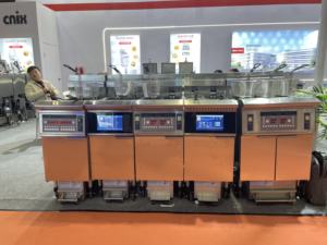 Vente directe d'usine, friteuse électrique de haute qualité, friteuse à poulet pour restauration rapide, friteuse ouverte à trois cylindres avec système de filtration d'<span class=keywords><strong>huile</strong></span> - Product Image 5