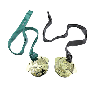 Medalla Deportiva Personalizada de Fabricante con Acabado en Oro y Plata para Maratón, 5K, 10K, Ciclismo, Atletismo, Karate - Product Image 1