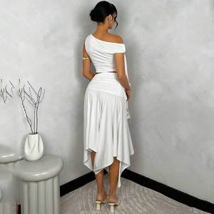 Conjunto <span class=keywords><strong>de</strong></span> falda <span class=keywords><strong>de</strong></span> patrón sólido informal <span class=keywords><strong>de</strong></span> otoño, dobladillo asimétrico con correa, abertura alta, traje <span class=keywords><strong>de</strong></span> graduación <span class=keywords><strong>de</strong></span> verano colorido, corto <span class=keywords><strong>de</strong></span> punto - Product Image 2