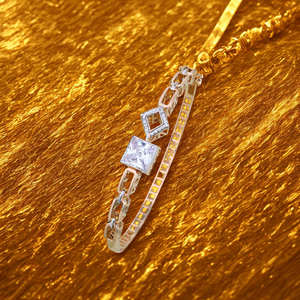 Bracelet élégant plaqué or rose pour femmes, avec pierre en cristal carrée, motif géométrique, bijoux de mode élégants pour femmes - Product Image 4