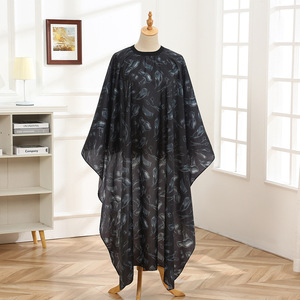 Salon <span class=keywords><strong>de</strong></span> coiffure spécial ciseaux motif tablier <span class=keywords><strong>coupe</strong></span> <span class=keywords><strong>de</strong></span> <span class=keywords><strong>cheveux</strong></span> permanente teinture des <span class=keywords><strong>cheveux</strong></span> tablier <span class=keywords><strong>de</strong></span> barbier mode impression tablier - Product Image 2