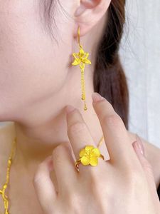 Kalung, Cincin, dan Anting Rumbai Lily Kuning untuk Pernikahan, Perhiasan Serbaguna Tiga Tingkat - Product Image 4