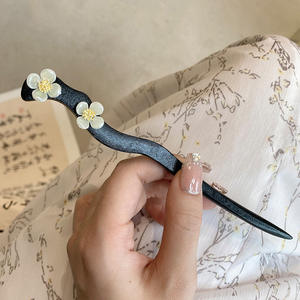 Barrette à cheveux en <span class=keywords><strong>bois</strong></span> de style chinois, faite à la main, avec perles de fleurs, <span class=keywords><strong>pour</strong></span> femmes - Product Image 2
