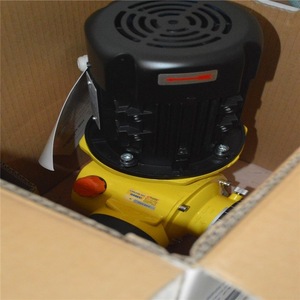 Bomba Dosificadora Milton Roy GM0330PQ4MNN PVCPVDF 315 Psi de Alta Eficiencia para Uso Industrial - Product Image 2