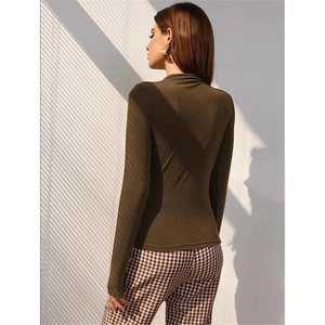 T-shirt da <span class=keywords><strong>donna</strong></span> autunno e inverno t-shirt a <span class=keywords><strong>collo</strong></span> <span class=keywords><strong>alto</strong></span> con Design plissettato Streetwear t-shirt Joker a maniche lunghe t-shirt da <span class=keywords><strong>donna</strong></span> - Product Image 4