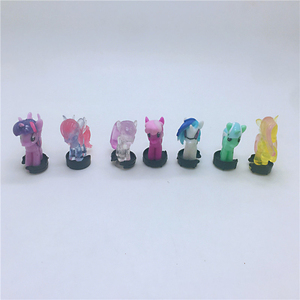 HLC004 Mini Monster Sucker Fidget Toy 10pz/set Modellini in Capsule Cartoni Animati Pony Action Figure Giocattoli con Ventosa <span class=keywords><strong>per</strong></span> <span class=keywords><strong>Bambini</strong></span> - Product Image 2