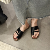 Chaussons d'été pour femmes à bout ouvert Nouvelles sandales coréennes rétro simples pantoufles romaines imprimées plates