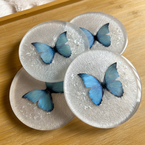 Dessous de verre en résine imprimé papillon Design d'aspect Premium pour le bureau et la maison Dessous de verre en pierre de forme ronde Dessous de verre tendance - Product Image 1