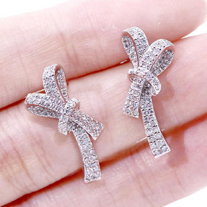 Orecchini a perno con fiocco da donna, eleganti e scintillanti, gioielli per l'orecchio per tutti i giorni e feste - Product Image 3