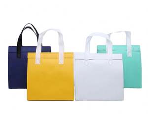 Sac isotherme réutilisable personnalisé avec logo, imperméable, en non-tissé, avec isolation en feuille d'aluminium pour le stockage des aliments froids - Product Image 5