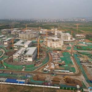 Grue à tour à plateau plat Dahan Qtz315-7527-16T avec hauteur maximale de 240 m, capacité de levage de 16 tonnes, composants principaux du moteur et du PLC à vendre - Product Image 3