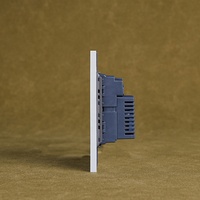 Ultradünne Weiße und Schwarze Südamerikanische Standard-Steckdose aus PC-Material mit Doppel-3-Pol-Stecker und USB Typ-A und Typ-C Anschlüssen für Thailand