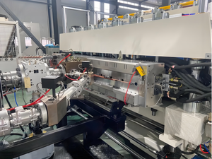 Ligne d'extrusion de feuilles en plastique recyclé PC PS PMMA, section transversale creuse <span class=keywords><strong>ondulée</strong></span>, extrudeuses de <span class=keywords><strong>polycarbonate</strong></span> optique trapézoïdales - Product Image 3