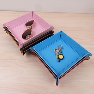 Boîte de rangement pliable à quatre coins en cuir PU personnalisée, plateau de jeu de dés portable - Product Image 3