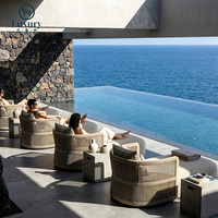 Canapé-lit de jardin rembourré, chaise longue d'extérieur moderne de luxe en corde tressée, lit de soleil pour hôtel, bord de piscine