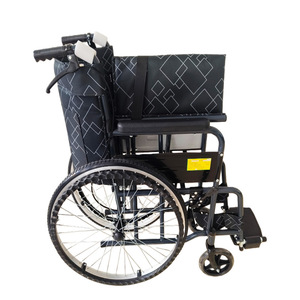 Silla de ruedas Tianjin Kangli con asiento acolchado, 1050 mm, ligera, con ruedas anchas para la movilidad de personas mayores - Product Image 1