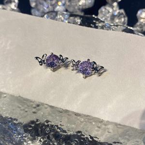 ต่างหูรูปพระจันทร์และดาวสุดฮิตสำหรับผู้หญิง ชุบทอง 14K ทำจากสแตนเลสสตีล ดีไซน์เรขาคณิตแบบโอเวอร์ไซส์ เหมาะสำหรับงานปาร์ตี้ - Product Image 4