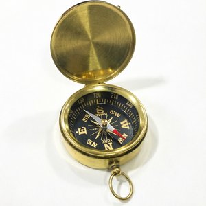 Boussole nautique en laiton avec cadran à aiguille, étanche, outil de navigation portable pour la randonnée, le camping et les voyages - Product Image 1