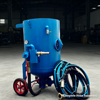 Machine de sablage vertical 0,4 m³ avec sablage stable pour le nettoyage des structures en acier