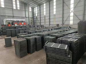 中国批发马新MX100061球墨铸铁井盖CE ISO9001认证黑色沥青表面巷道安全厂 - Product Image 6