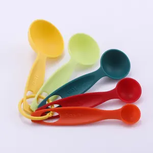 Wholesale Kitchen Cooking Multi Functional Food Coffee Tea 5-Piece Plastic Measuring Cup Set