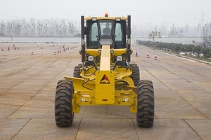 SDLG G9165 Chine <span class=keywords><strong>Petite</strong></span> mini <span class=keywords><strong>niveleuse</strong></span> à moteur tracteur roue 160k <span class=keywords><strong>niveleuse</strong></span> avec bulldozer avant en vente - Product Image 4