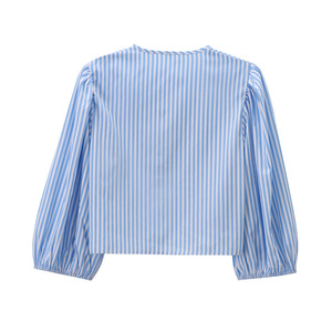 Camicia in cotone a righe da donna personalizzata Primavera 2026 con cintura in vita - Blusa a maniche lunghe cropped rilassata OEM/ODM prodotta da fabbrica di abbigliamento cinese - Product Image 2